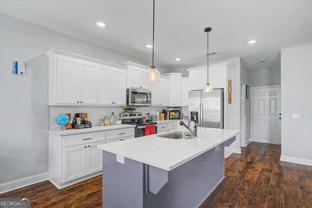 4 bedroom, 2 bathroom, 1,719 sq ft single family residence for sale at 129 Timberland Drive, Ludowici, GA 31316 — photo 5