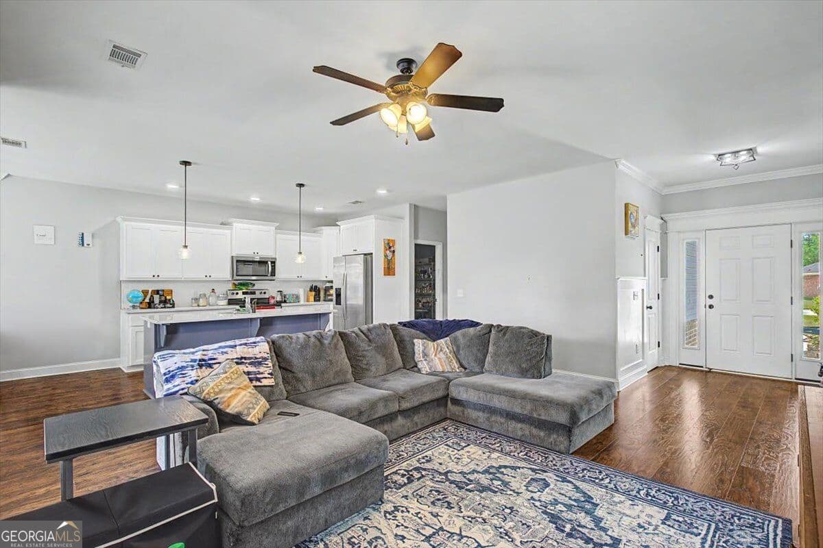 4 bedroom, 2 bathroom, 1,719 sq ft single family residence for sale at 129 Timberland Drive, Ludowici, GA 31316 — photo 4