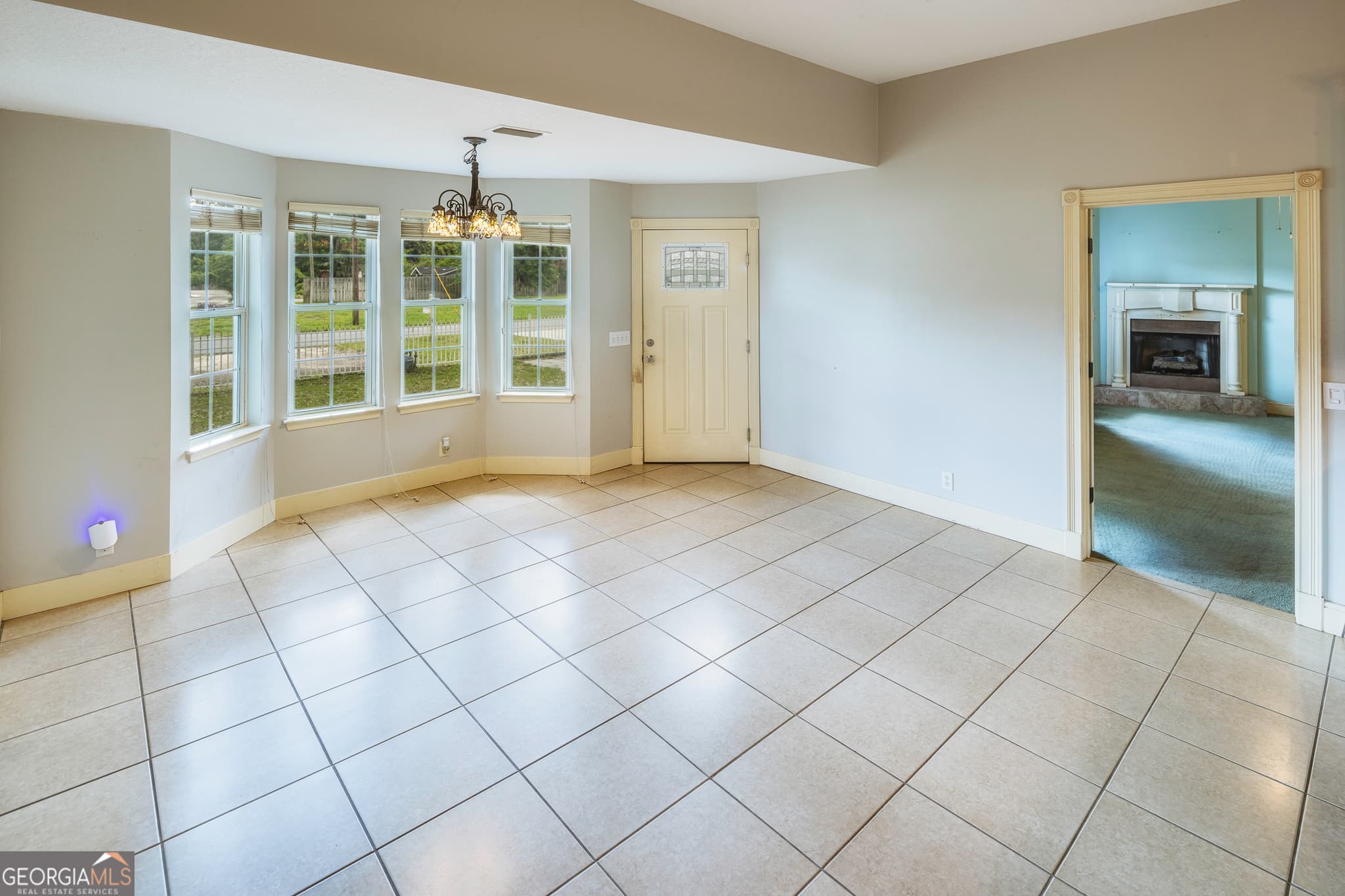 5 bedroom, 3.5 bathroom, 3,955 sq ft single family residence for sale at 290 E King Avenue, Kingsland, GA 31548 — photo 7