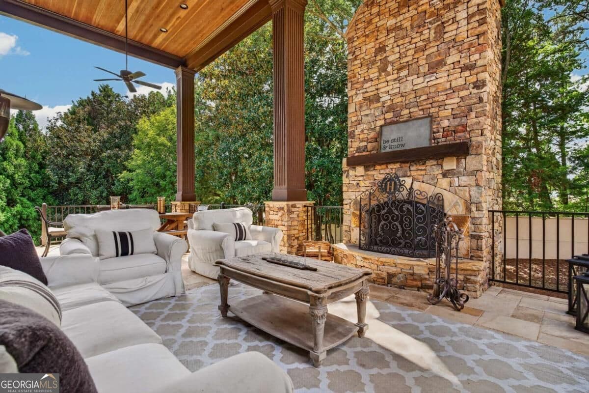 5 bedroom, 4.5 bathroom, 6,552 sq ft single family residence for sale at 608 Eagle Creek Pointe, Johns Creek, GA 30097 — photo 3