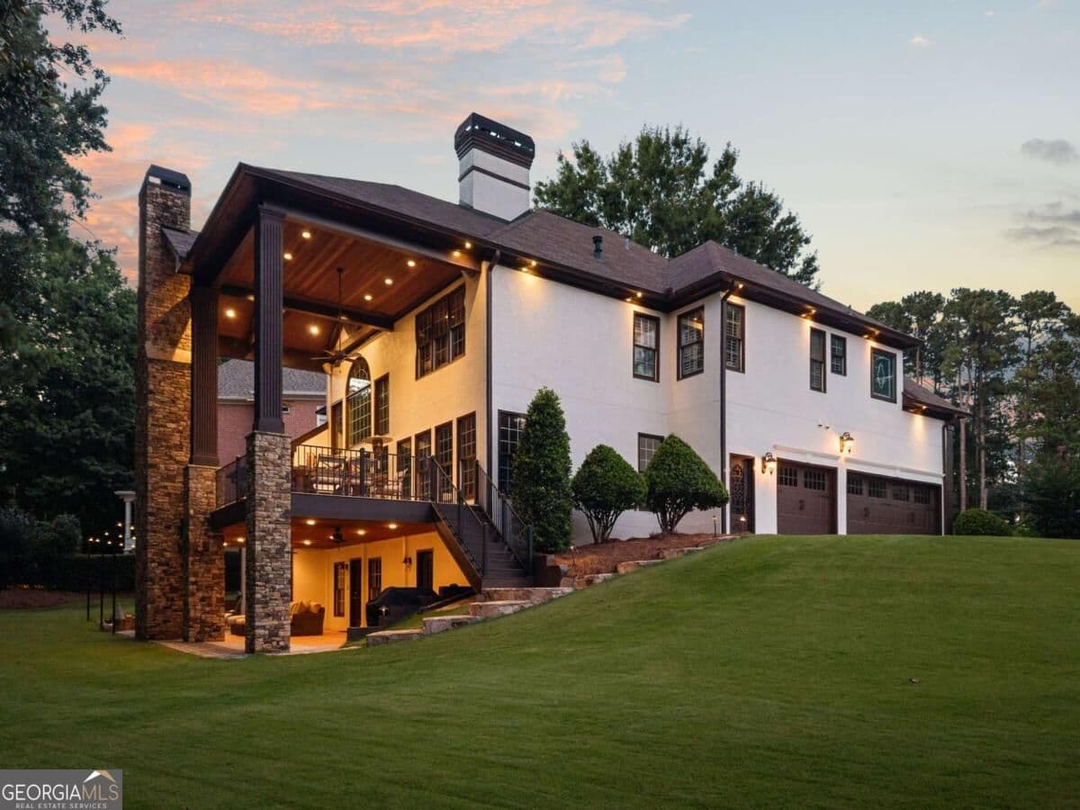 5 bedroom, 4.5 bathroom, 6,552 sq ft single family residence for sale at 608 Eagle Creek Pointe, Johns Creek, GA 30097 — photo 4