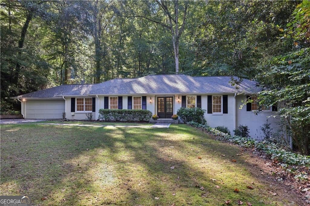 5 bedroom, 3 bathroom, 2,106 sq ft single family residence for rent at 4601 Club Circle, Atlanta, GA 30319 for $5,875 a month — photo 1 of 30