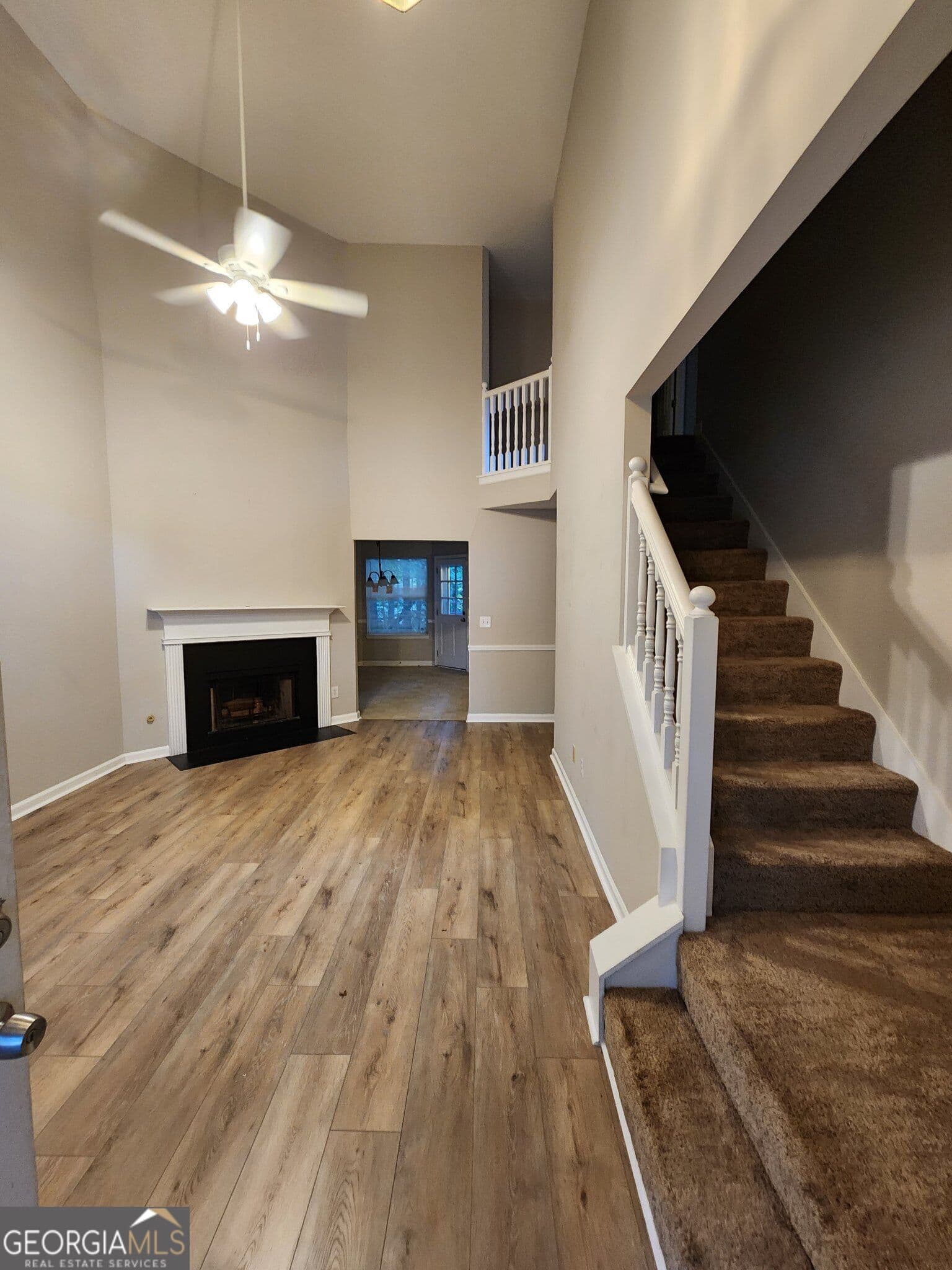 5 bedroom, 2.5 bathroom, 1,734 sq ft single family residence for rent at 553 Wren Walk, Stone Mountain, GA 30087 for $2,100 a month — photo 3