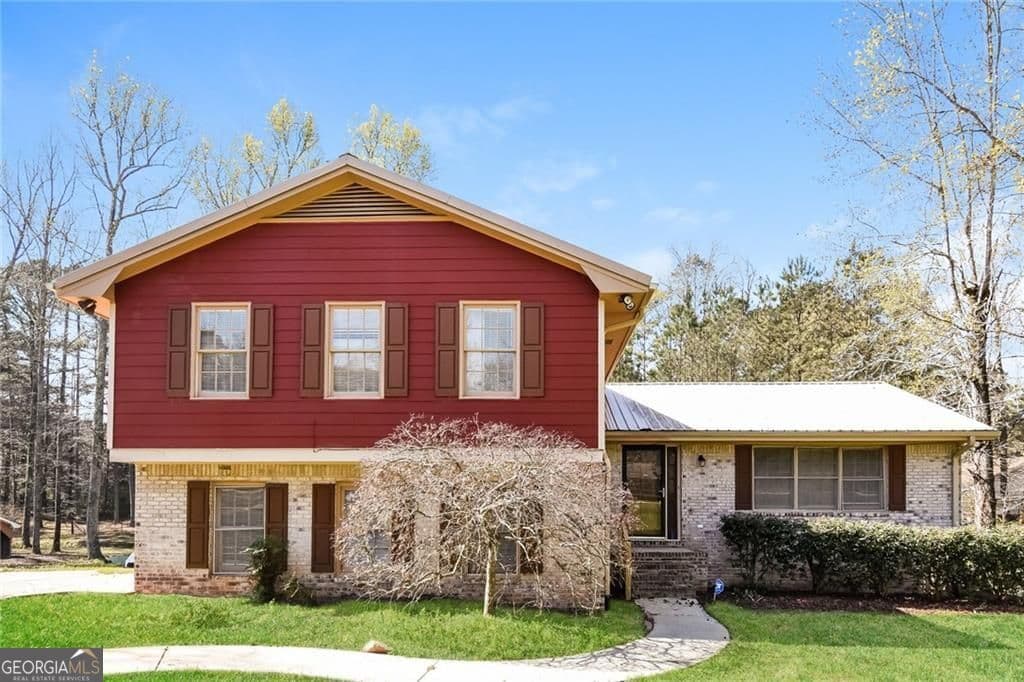 4 bedroom, 2.5 bathroom, 2,649 sq ft single family residence for sale at 2069 Christian Circle, Conyers, GA 30013