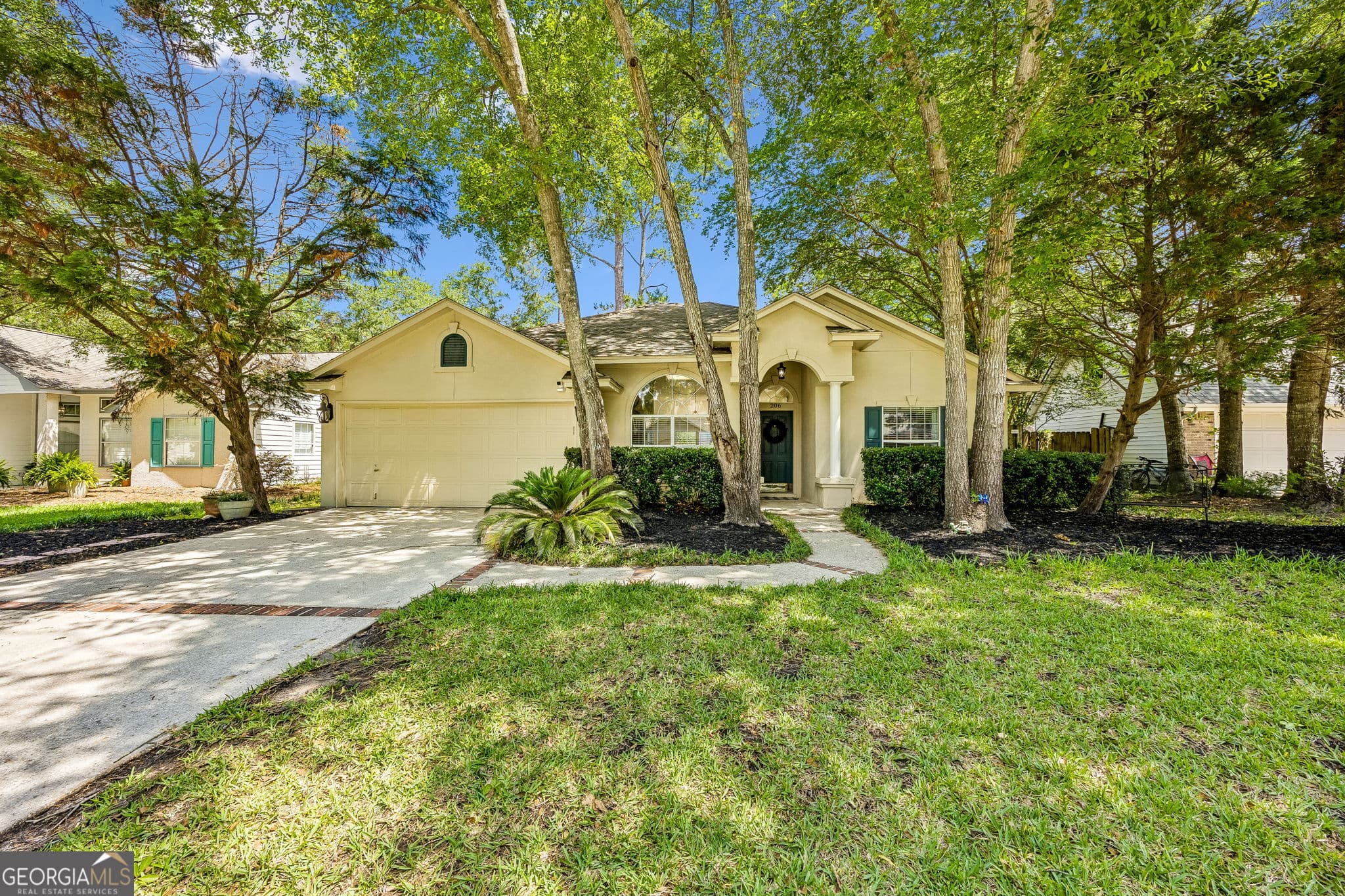 3 bedroom, 2 bathroom, 1,395 sq ft single family residence sold at 206 Hallowes Drive, St. Marys, GA 31558