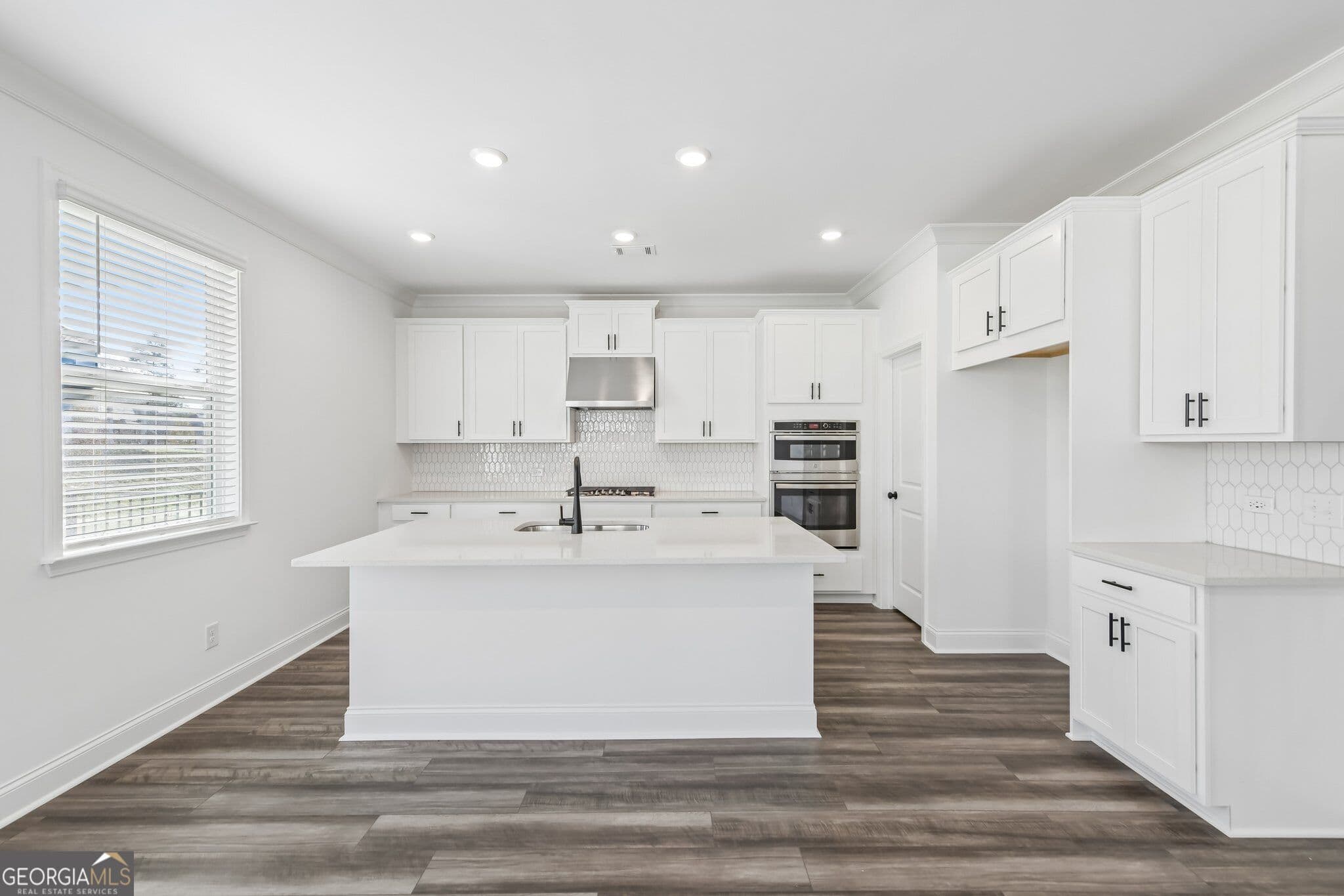 5 bedroom, 3.5 bathroom, 2,696 sq ft single family residence for sale at 1623 Caldwell Bend Lane, Dacula, GA 30019 — photo 2