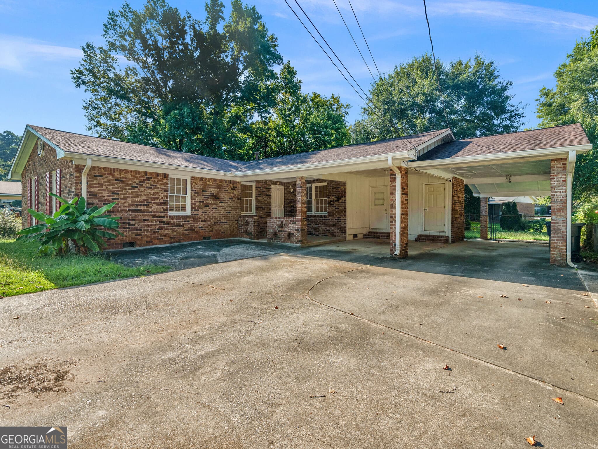 3 bedroom, 2 bathroom, 1,419 sq ft single family residence for sale at 242 Lake Jodeco Road, Jonesboro, GA 30236 — photo 2