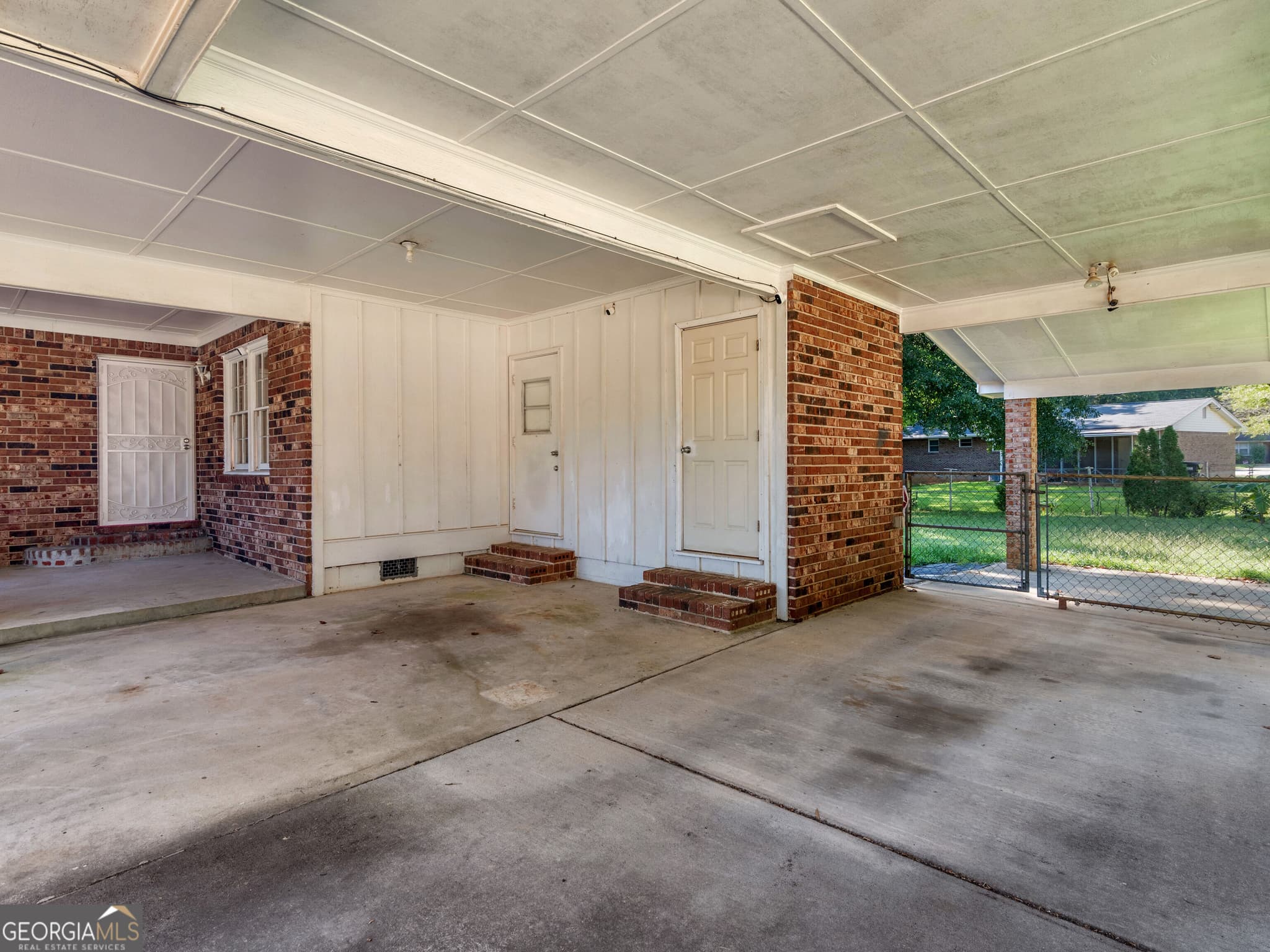 3 bedroom, 2 bathroom, 1,419 sq ft single family residence for sale at 242 Lake Jodeco Road, Jonesboro, GA 30236 — photo 5