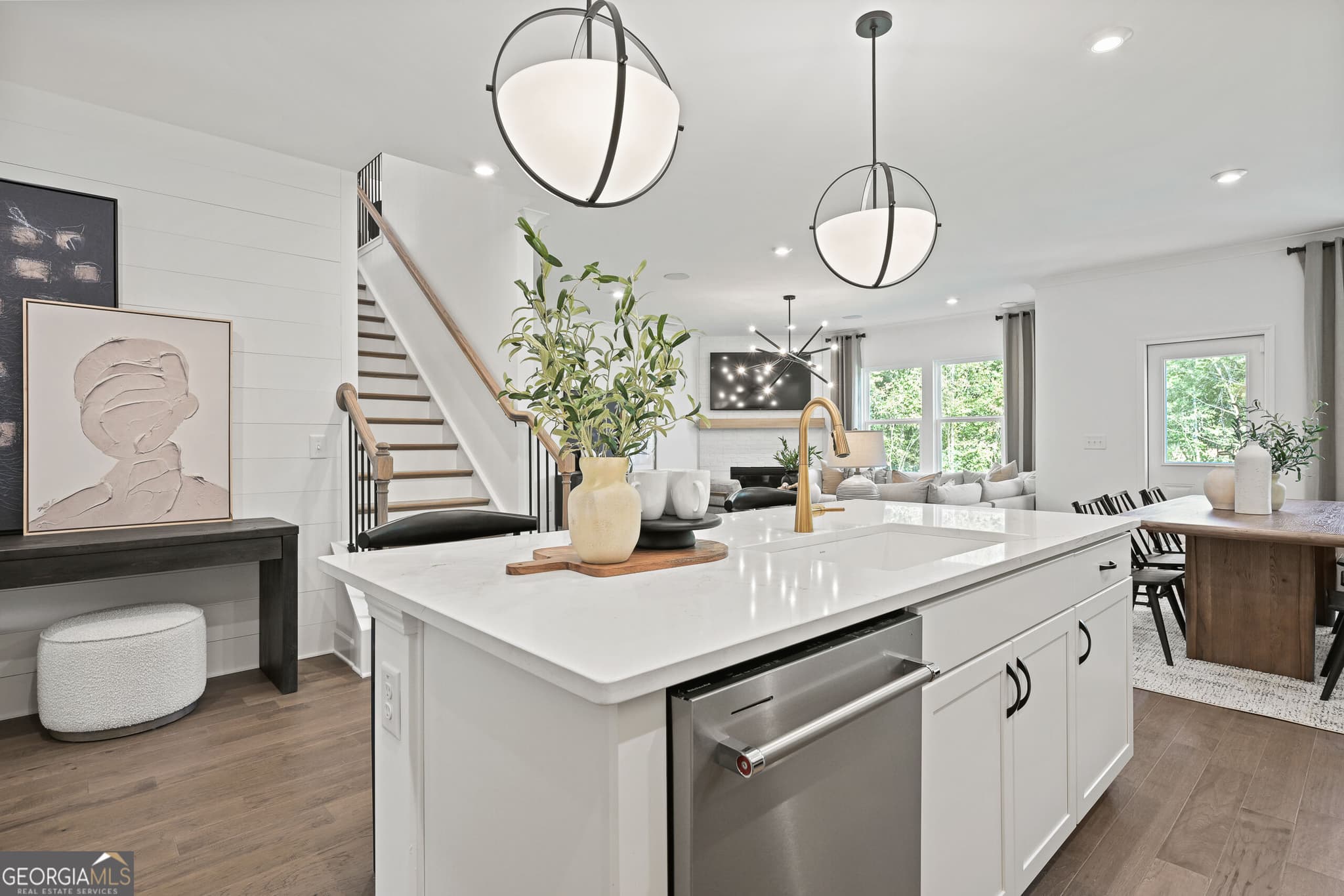 5 bedroom, 3 bathroom, 2,622 sq ft single family residence for sale at 6138 Marigold Way, Atlanta, GA 30349 — photo 6