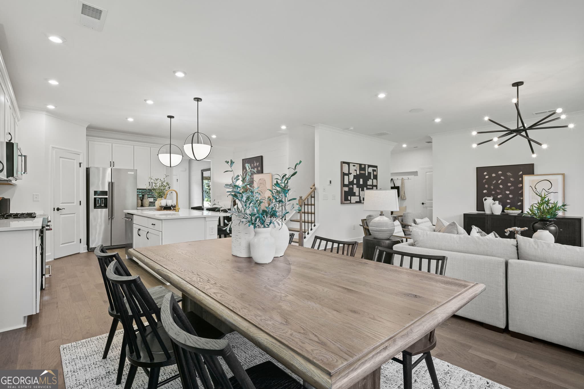 5 bedroom, 3 bathroom, 2,622 sq ft single family residence for sale at 6138 Marigold Way, Atlanta, GA 30349 — photo 7