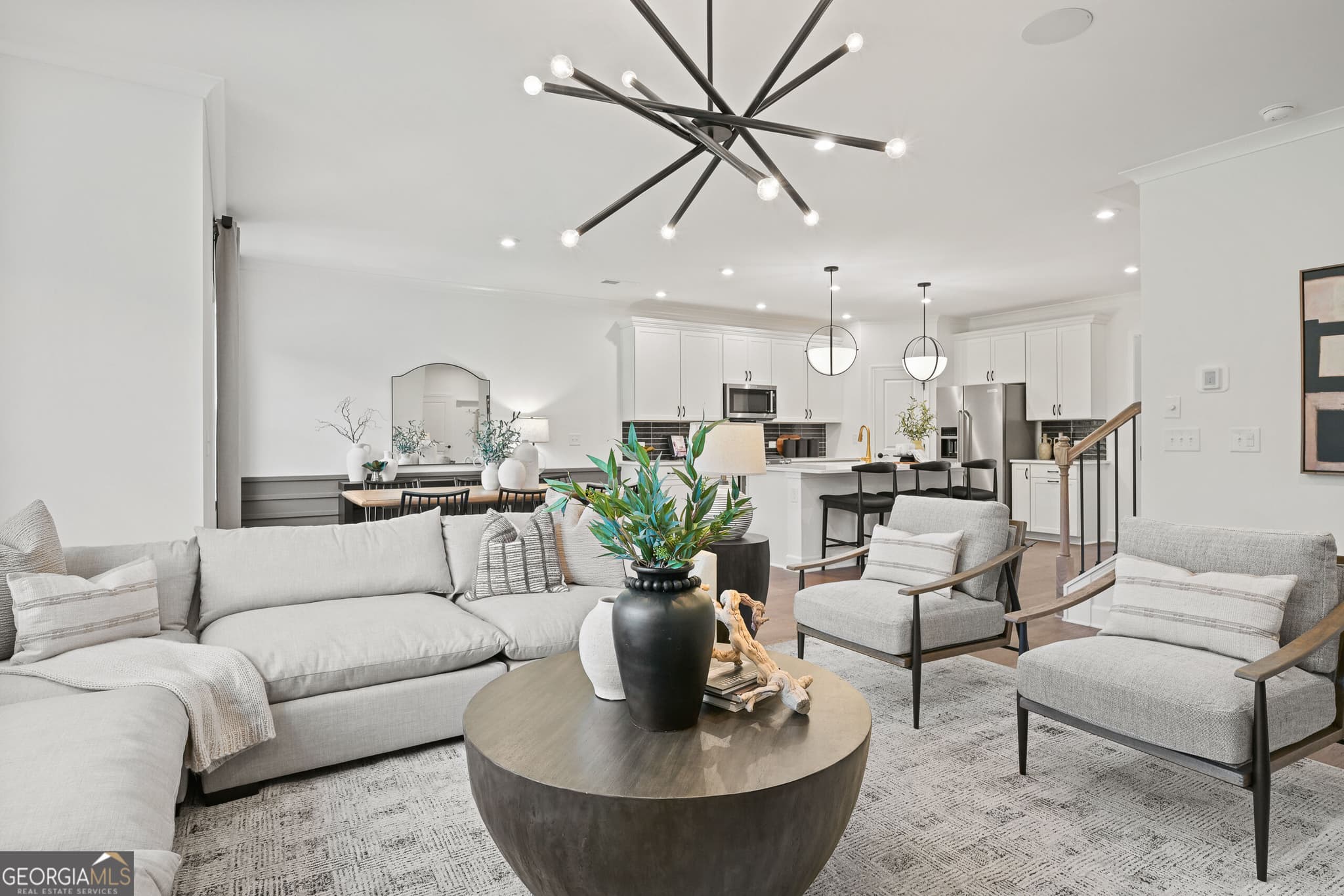 5 bedroom, 3 bathroom, 2,622 sq ft single family residence for sale at 6138 Marigold Way, Atlanta, GA 30349 — photo 4