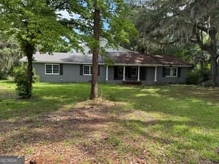 3 bedroom, 3 bathroom, 4,370 sq ft single family residence under contract at 2459 Gibson Post Road, Folkston, GA 31537