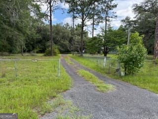 3 bedroom, 3 bathroom, 4,370 sq ft single family residence under contract at 2459 Gibson Post Road, Folkston, GA 31537 — photo 4