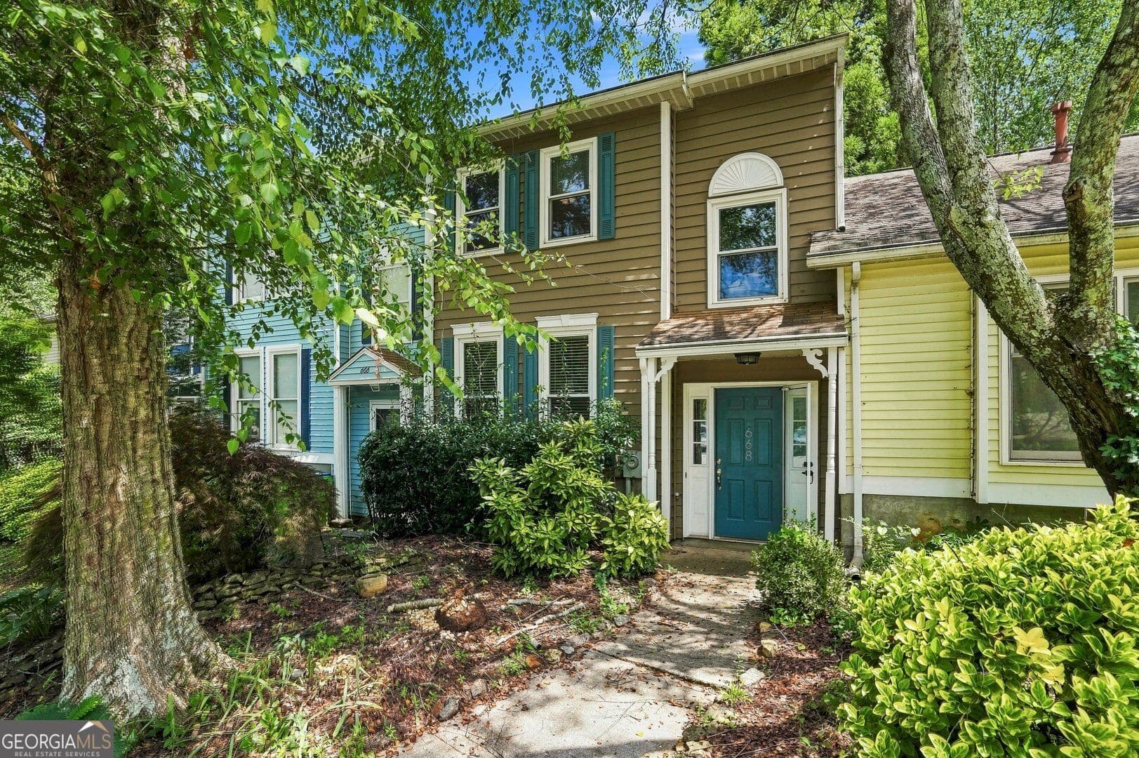 2 bedroom, 2.5 bathroom, 1,940 sq ft townhouse for sale at 668 Stratford Green, Avondale Estates, GA 30002 — photo 1 of 19