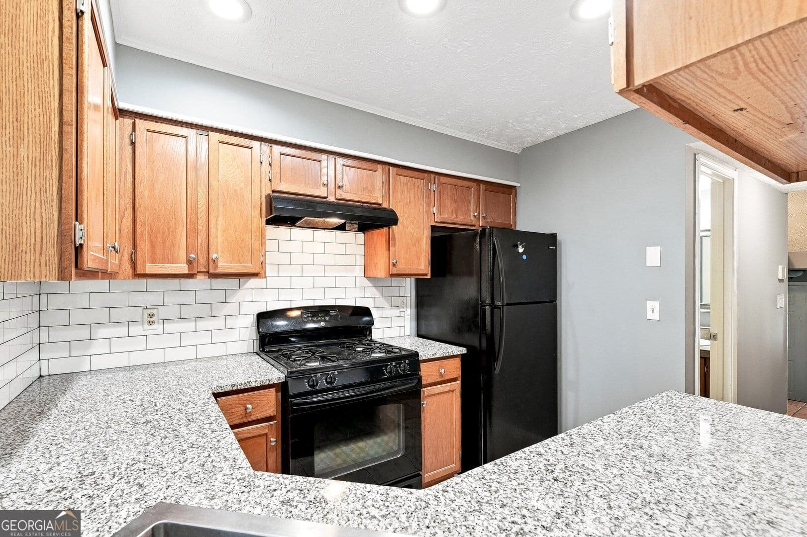 2 bedroom, 2.5 bathroom, 1,940 sq ft townhouse for sale at 668 Stratford Green, Avondale Estates, GA 30002 — photo 9