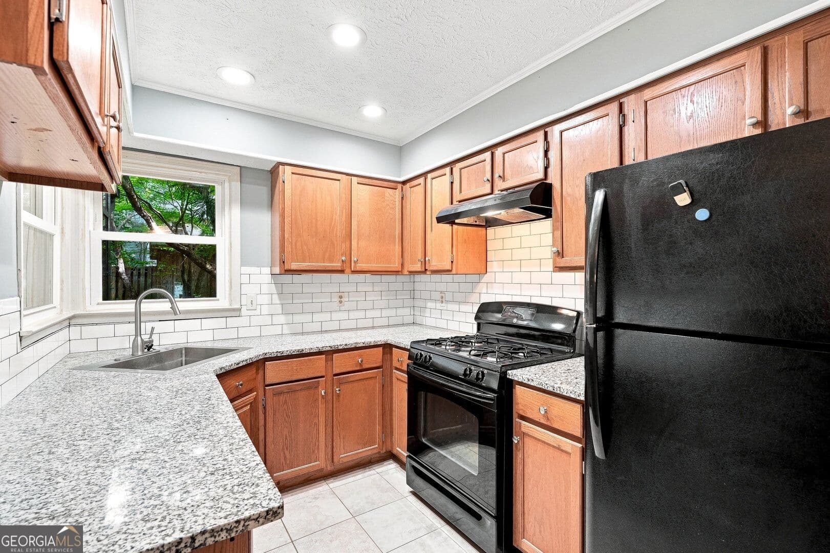 2 bedroom, 2.5 bathroom, 1,940 sq ft townhouse for sale at 668 Stratford Green, Avondale Estates, GA 30002 — photo 8