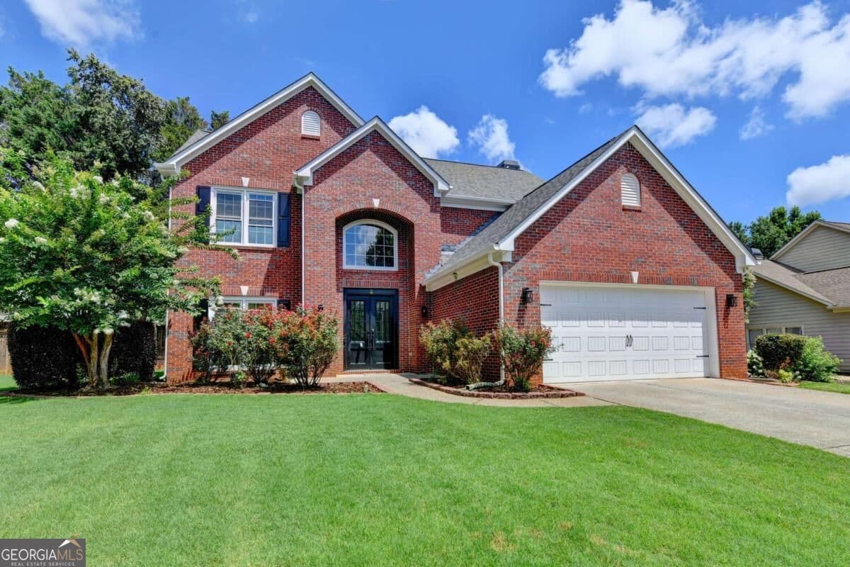 4 bedroom, 2.5 bathroom, 2,315 sq ft single family residence for rent at 2835 Crestmont Court, Cumming, GA 30041 for $2,995 a month — photo 3