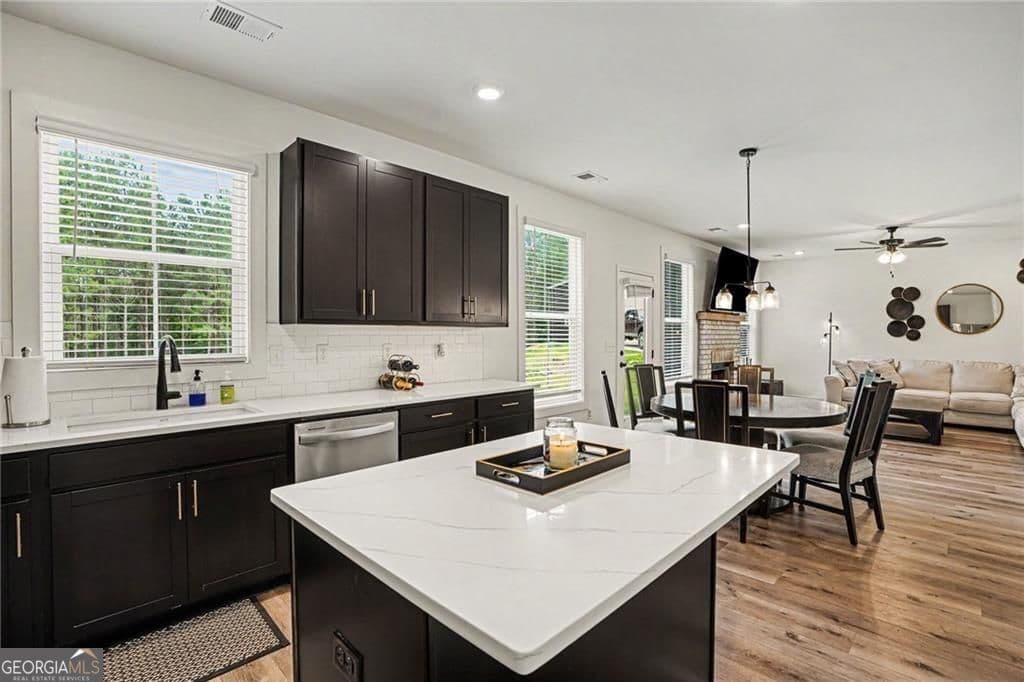 5 bedroom, 3 bathroom, 2,384 sq ft single family residence for sale at 613 Millen Road, Monticello, GA 31064 — photo 9