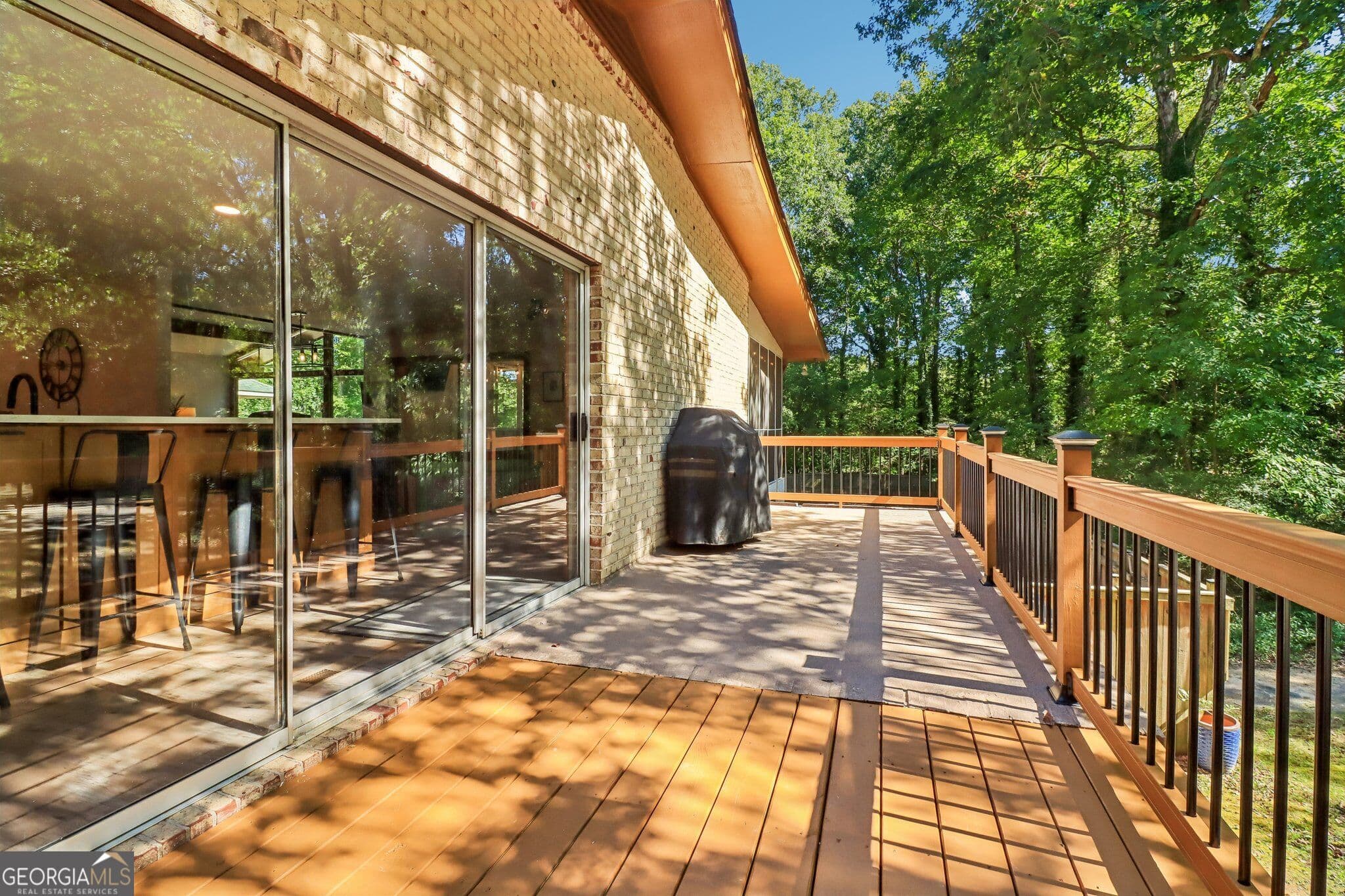 5 bedroom, 3 bathroom, 3,226 sq ft single family residence for sale at 16 Perthshire Drive, Peachtree City, GA 30269 — photo 7
