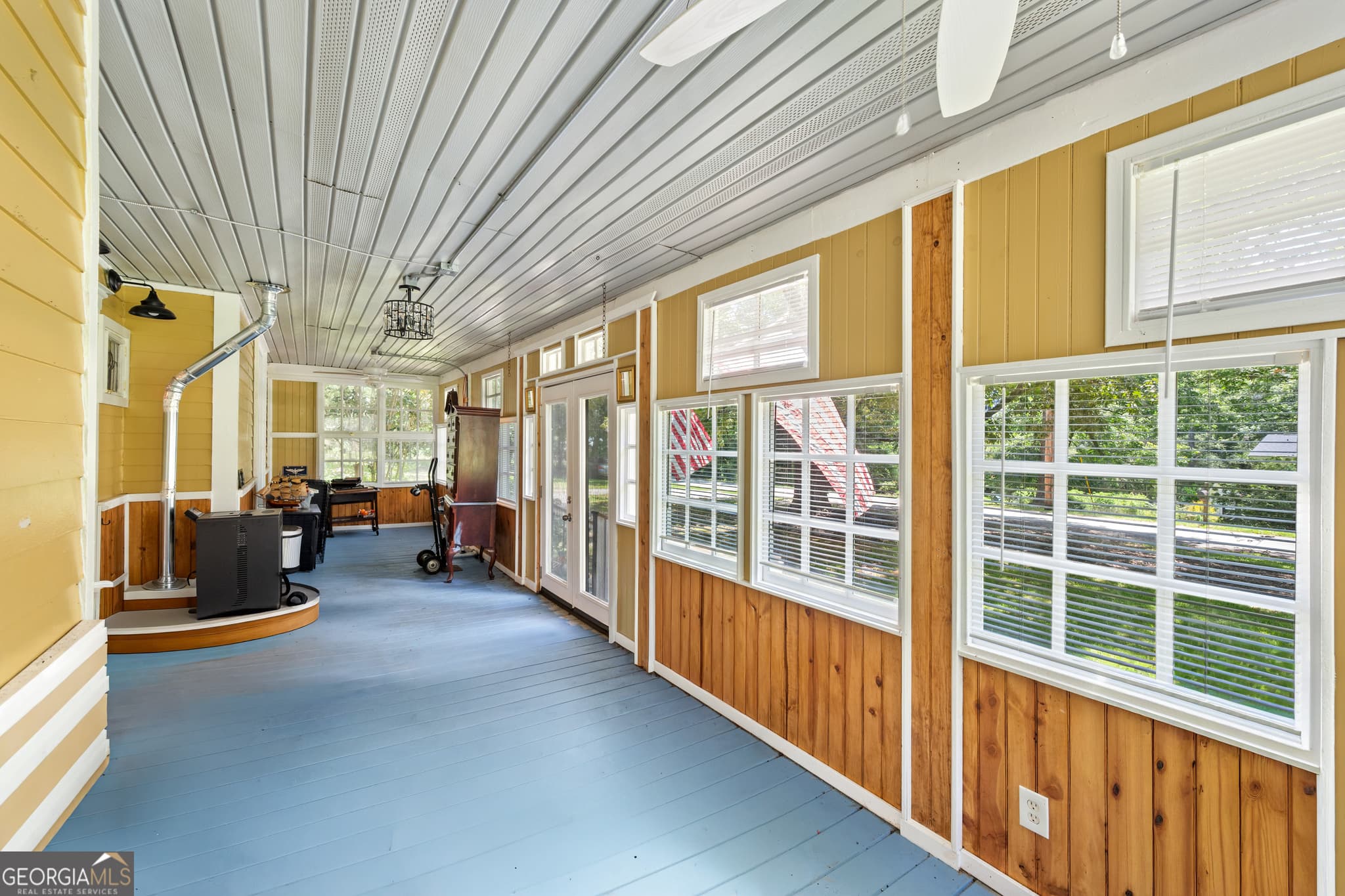 3 bedroom, 2.5 bathroom, 3,133 sq ft single family residence for sale at 107 Sixth Avenue, Mansfield, GA 30055 — photo 8