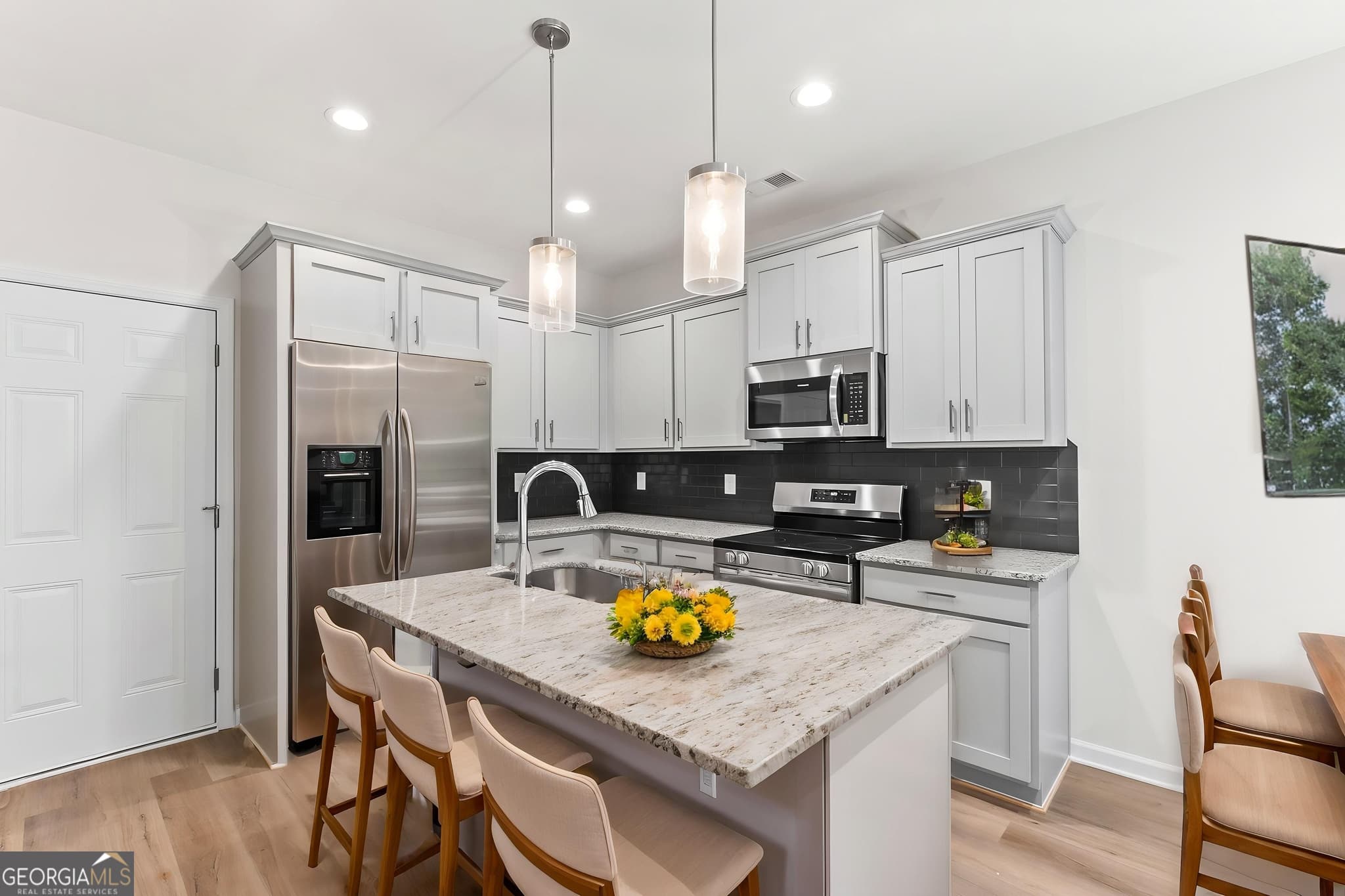 3 bedroom, 2.5 bathroom, 1,449 sq ft single family residence for sale at 1034 Sun Valley Court C56, Macon, GA 31211 — photo 4