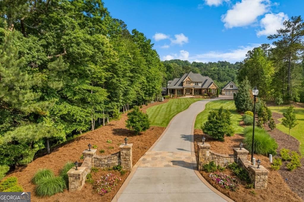 4 bedroom, 6.5 bathroom, 12,279 sq ft single family residence for sale at 37 Retreat Ridge, Cartersville, GA 30120 — photo 3