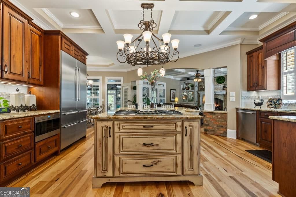 4 bedroom, 6.5 bathroom, 12,279 sq ft single family residence for sale at 37 Retreat Ridge, Cartersville, GA 30120 — photo 9