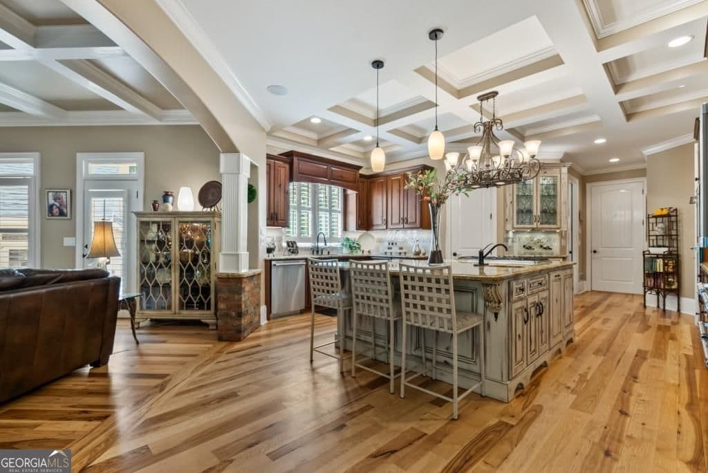 4 bedroom, 6.5 bathroom, 12,279 sq ft single family residence for sale at 37 Retreat Ridge, Cartersville, GA 30120 — photo 10