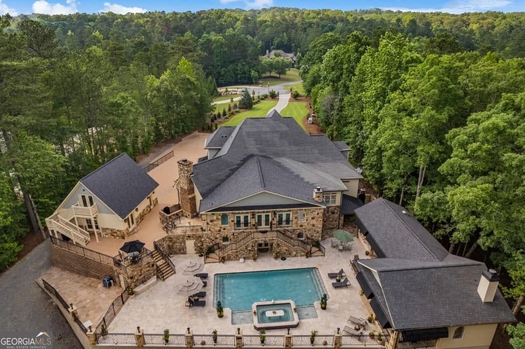4 bedroom, 6.5 bathroom, 12,279 sq ft single family residence for sale at 37 Retreat Ridge, Cartersville, GA 30120 — photo 4