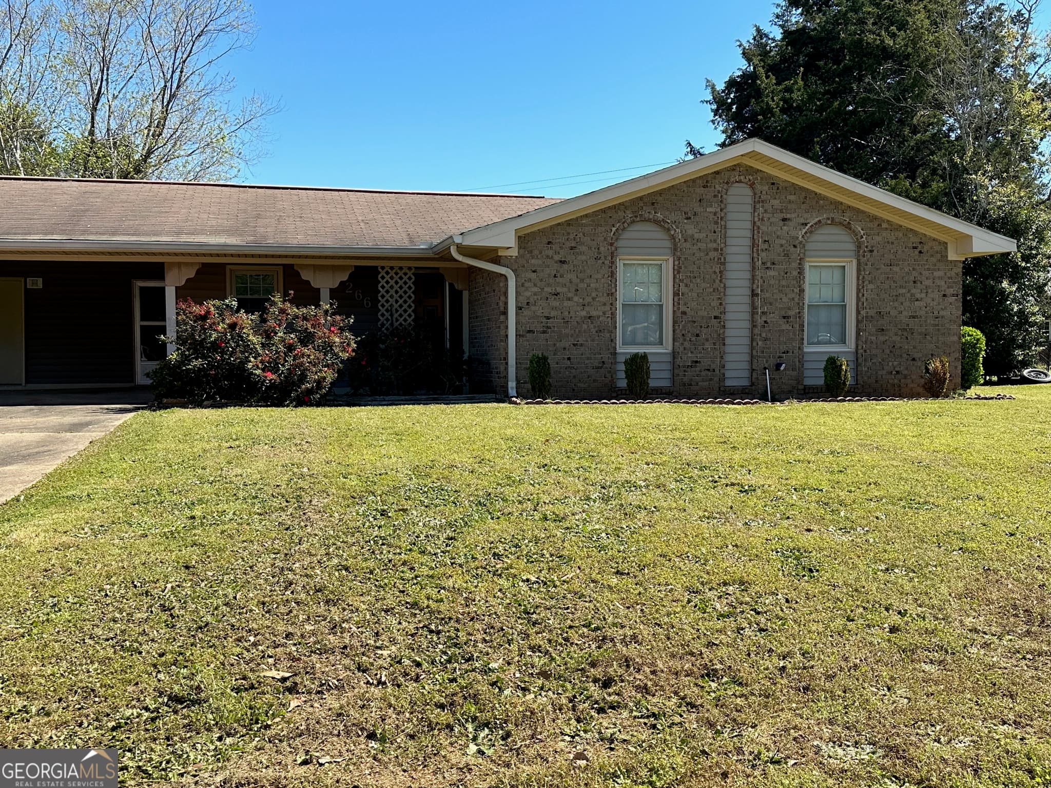 3 bedroom, 2 bathroom, 1,246 sq ft single family residence for rent at 266 Valencia Circle, Centerville, GA 31028 for $1,600 a month