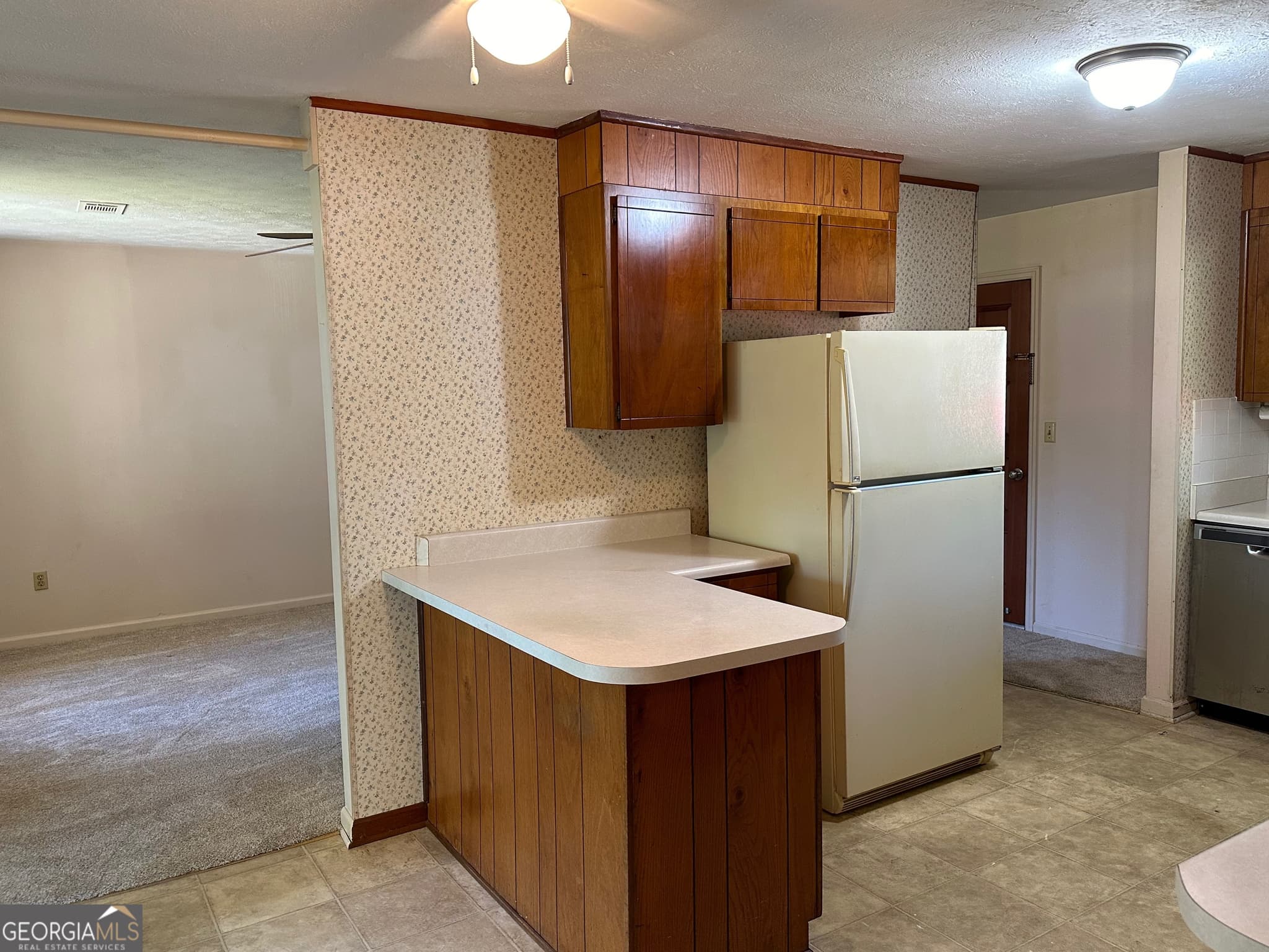 3 bedroom, 2 bathroom, 1,246 sq ft single family residence for rent at 266 Valencia Circle, Centerville, GA 31028 for $1,600 a month — photo 4