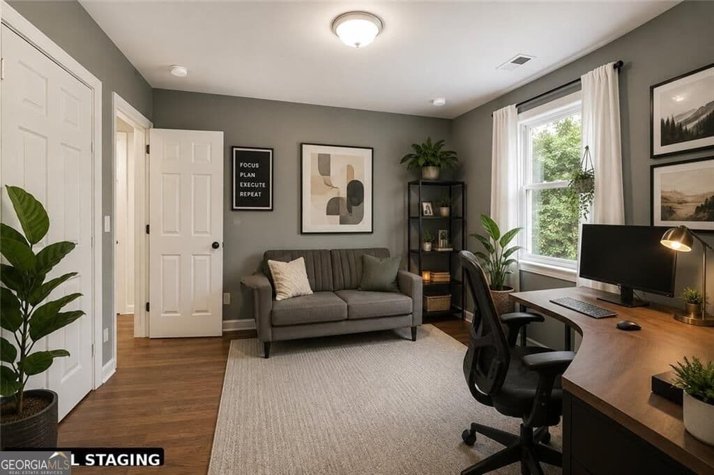 3 bedroom, 1 bathroom, 1,025 sq ft single family residence for sale at 1137 SE Redford Drive, Atlanta, GA 30315 — photo 6