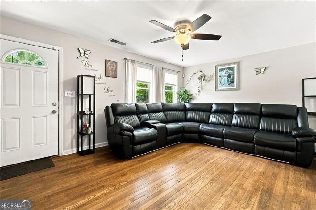 3 bedroom, 1 bathroom, 1,025 sq ft single family residence for sale at 1137 SE Redford Drive, Atlanta, GA 30315 — photo 9