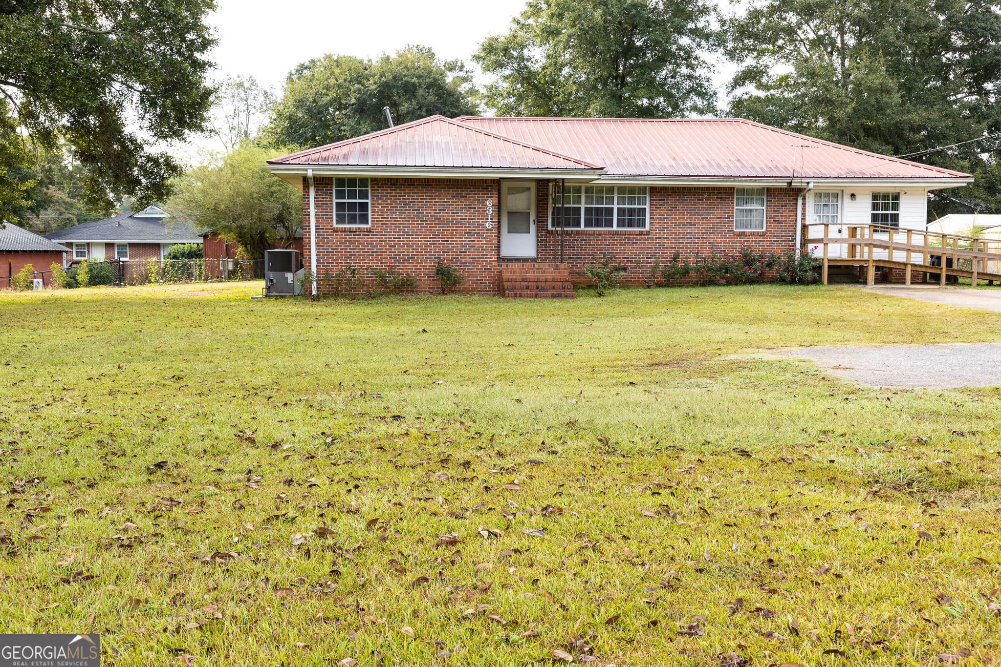 3 bedroom, 2 bathroom, 1,848 sq ft single family residence for sale at 6316 Highway 74, Yatesville, GA 31097 — photo 2