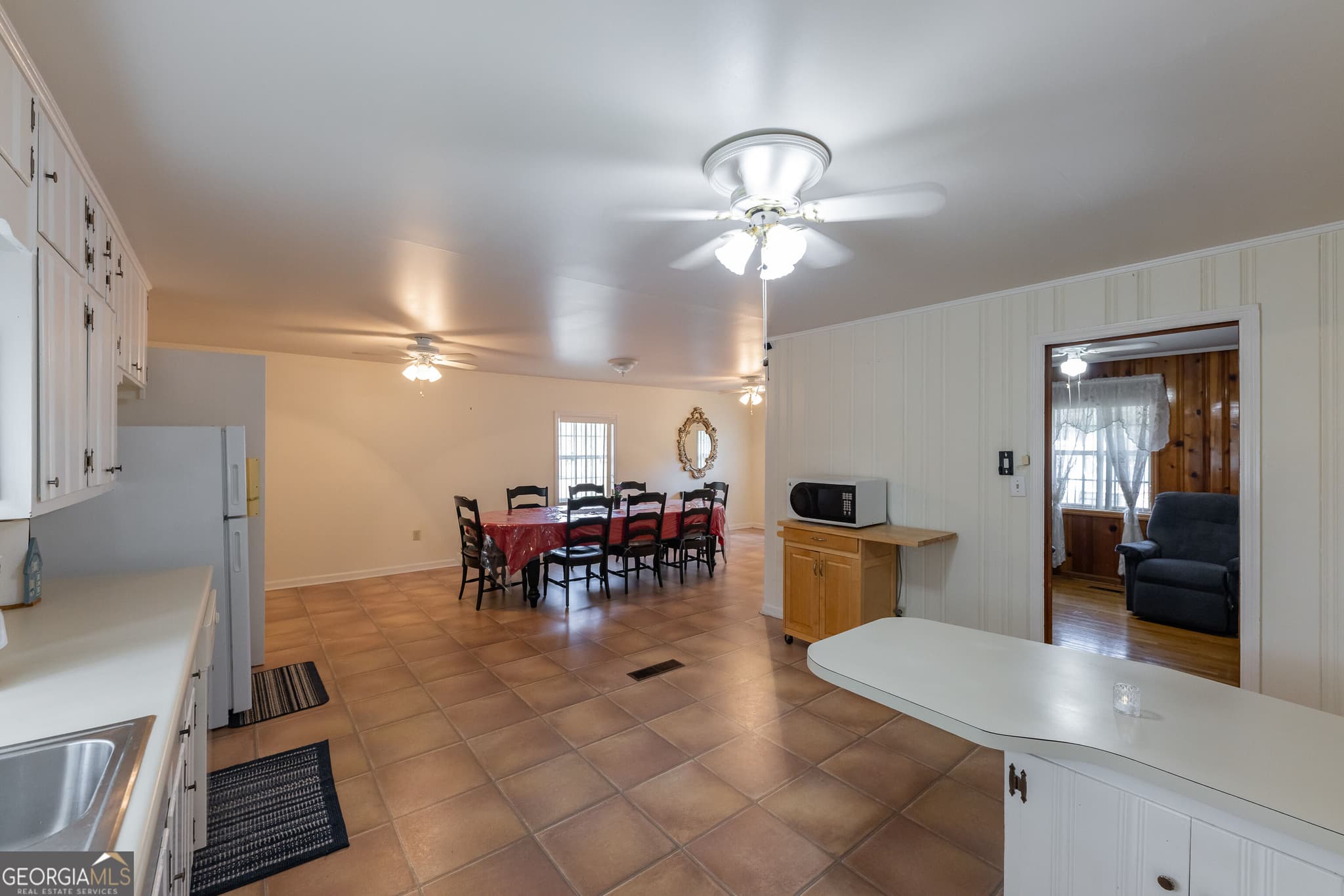 3 bedroom, 2 bathroom, 1,848 sq ft single family residence for sale at 6316 Highway 74, Yatesville, GA 31097 — photo 6