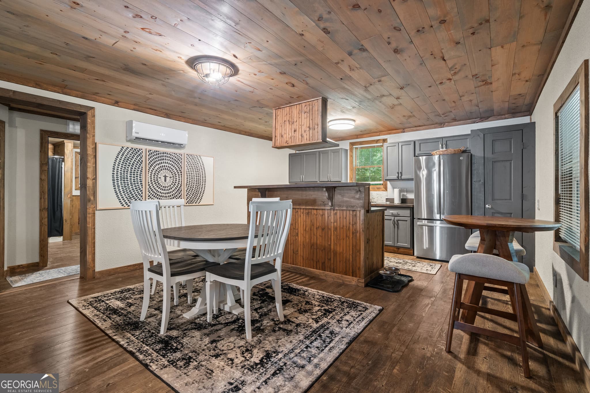 2 bedroom, 2 bathroom, 1,376 sq ft single family residence for sale at 4326 White Oak Drive, Hiawassee, GA 30546 — photo 6