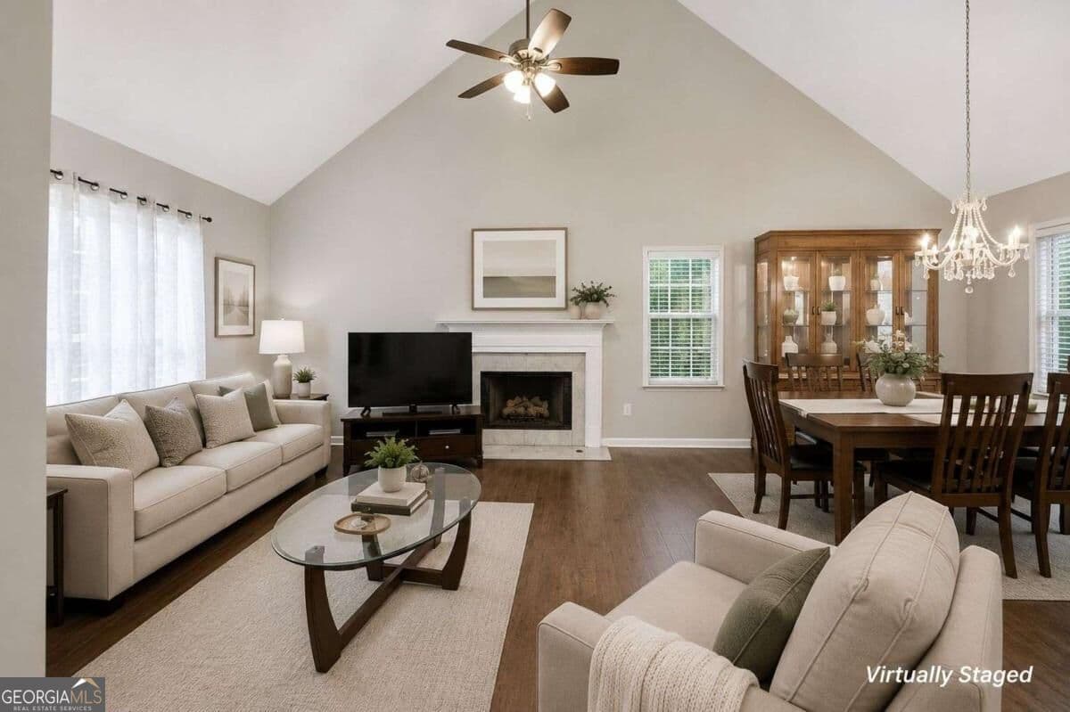 5 bedroom, 3 bathroom, 2,342 sq ft single family residence for sale at 3941 Memorial Parkway, Kennesaw, GA 30152 — photo 3