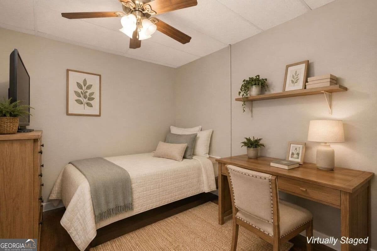 5 bedroom, 3 bathroom, 2,342 sq ft single family residence for sale at 3941 Memorial Parkway, Kennesaw, GA 30152 — photo 10