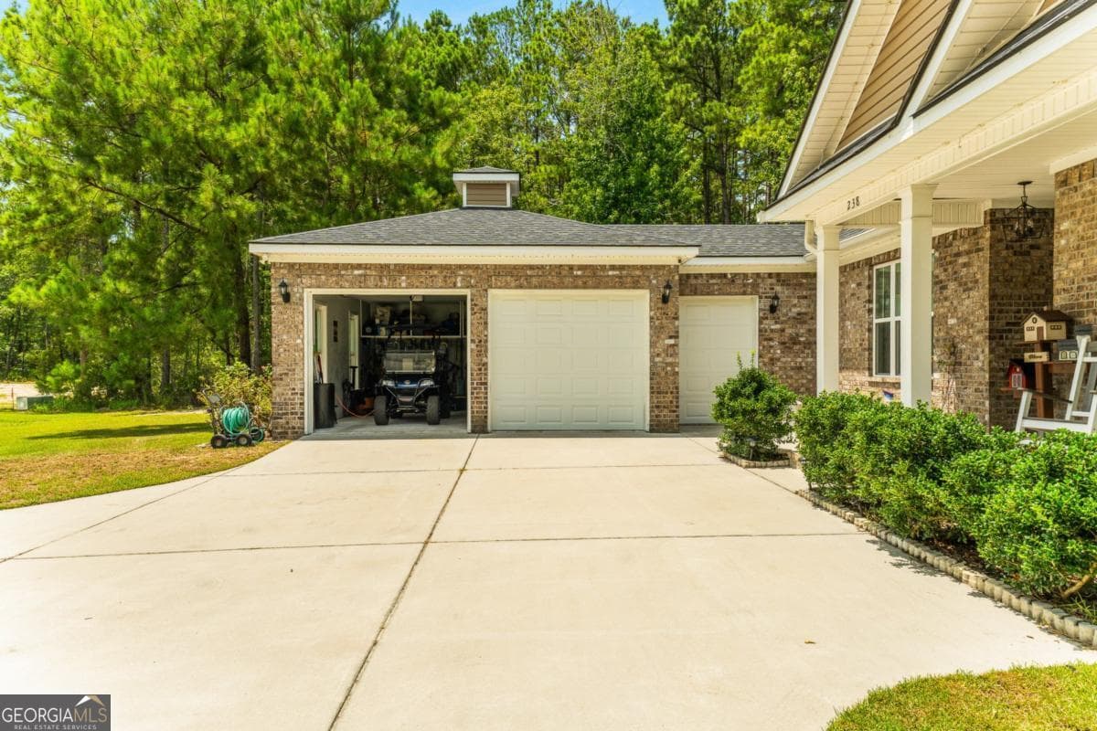 4 bedroom, 3 bathroom, 2,212 sq ft single family residence for sale at 238 Dean Drive, Guyton, GA 31312 — photo 5