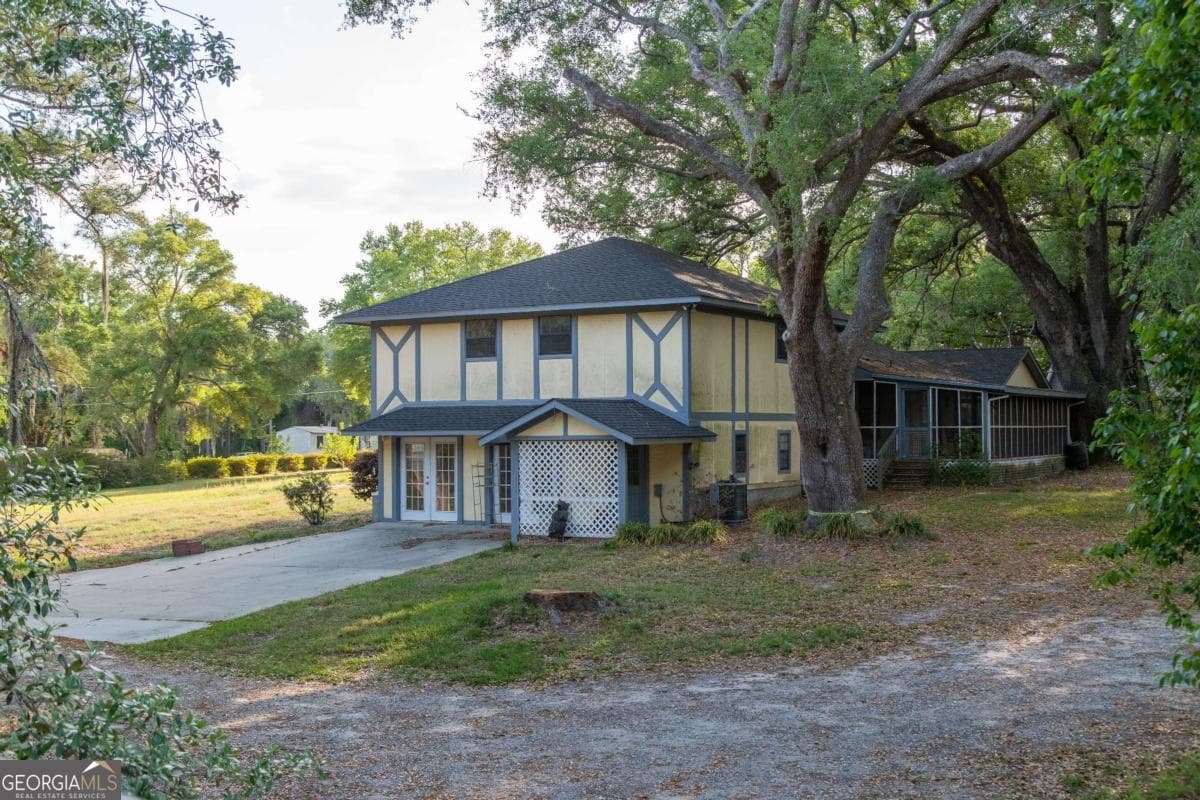 3 bedroom, 2 bathroom, 2,990 sq ft single family residence under contract at 528 Gardner Road, Baxley, GA 31513 — photo 6