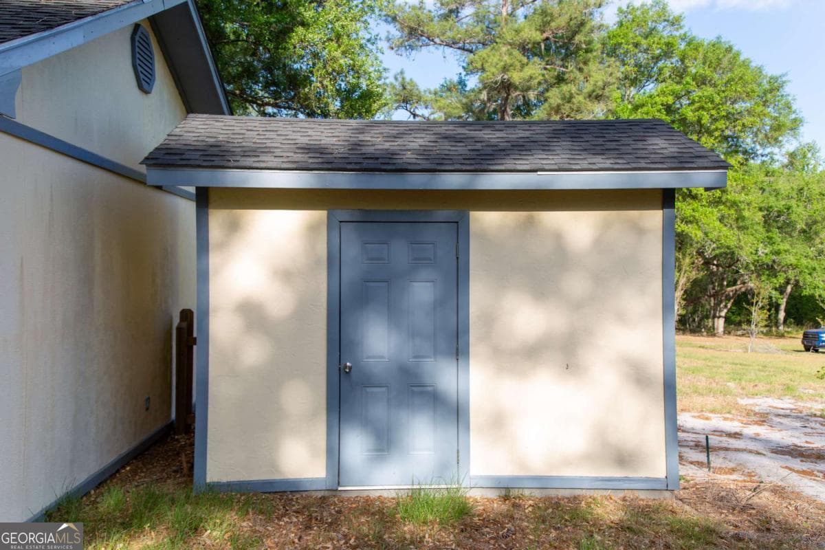 3 bedroom, 2 bathroom, 2,990 sq ft single family residence under contract at 528 Gardner Road, Baxley, GA 31513 — photo 10