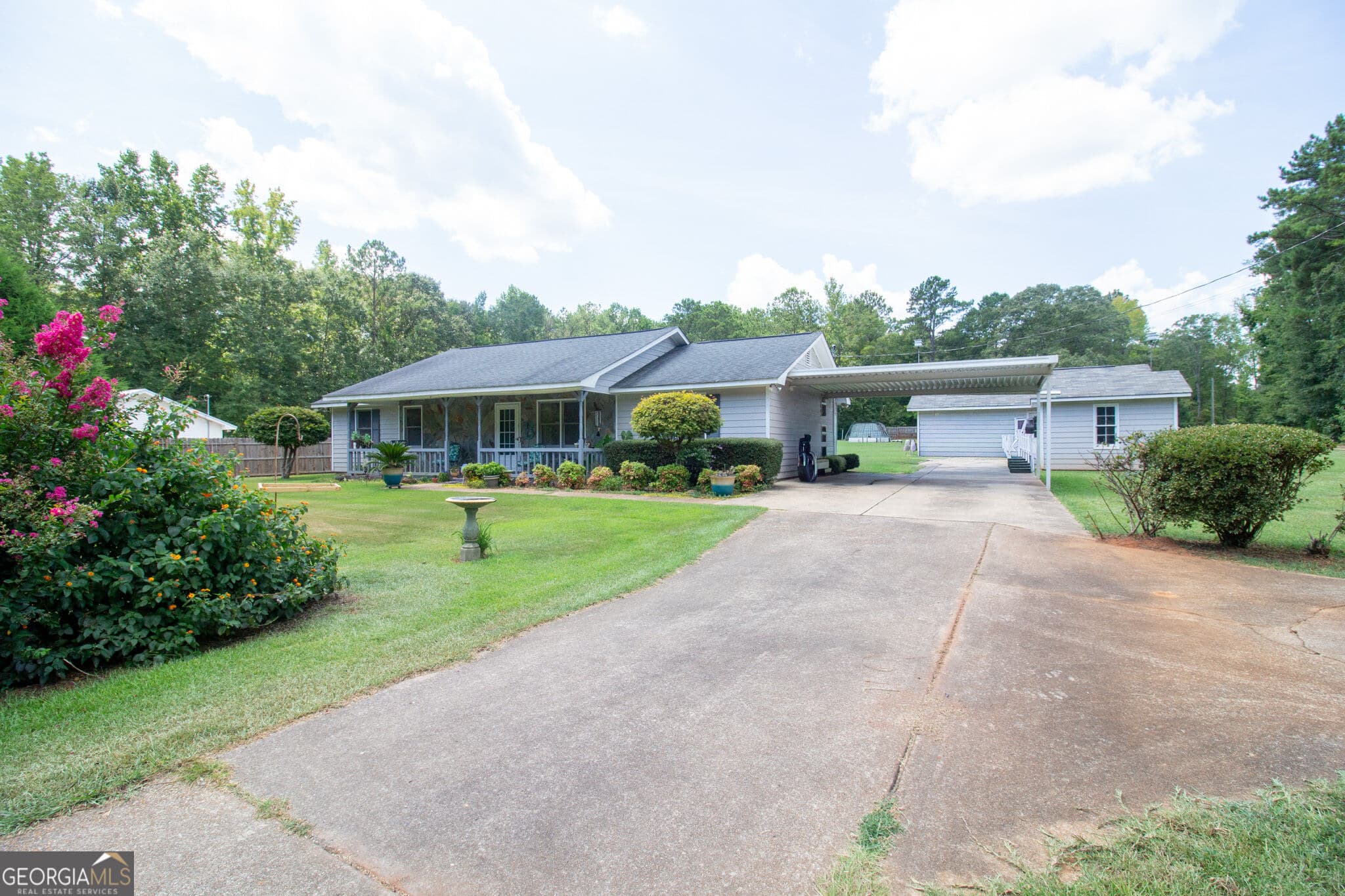 3 bedroom, 2 bathroom, 1,296 sq ft single family residence under contract at 3465 Country Road 288, Five Points, AL 36855 — photo 2