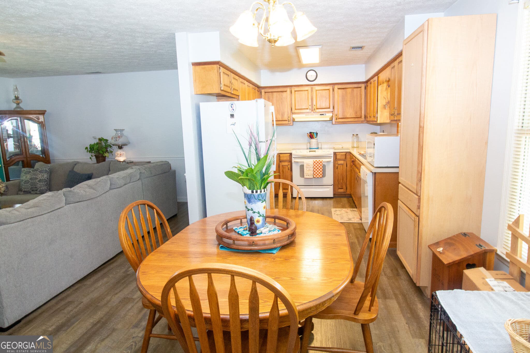 3 bedroom, 2 bathroom, 1,296 sq ft single family residence under contract at 3465 Country Road 288, Five Points, AL 36855 — photo 3