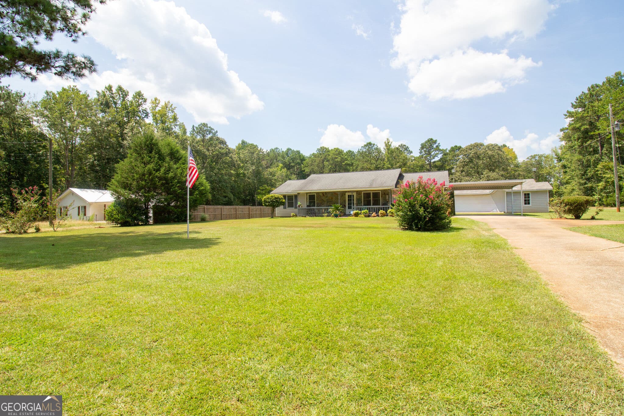 3 bedroom, 2 bathroom, 1,296 sq ft single family residence under contract at 3465 Country Road 288, Five Points, AL 36855
