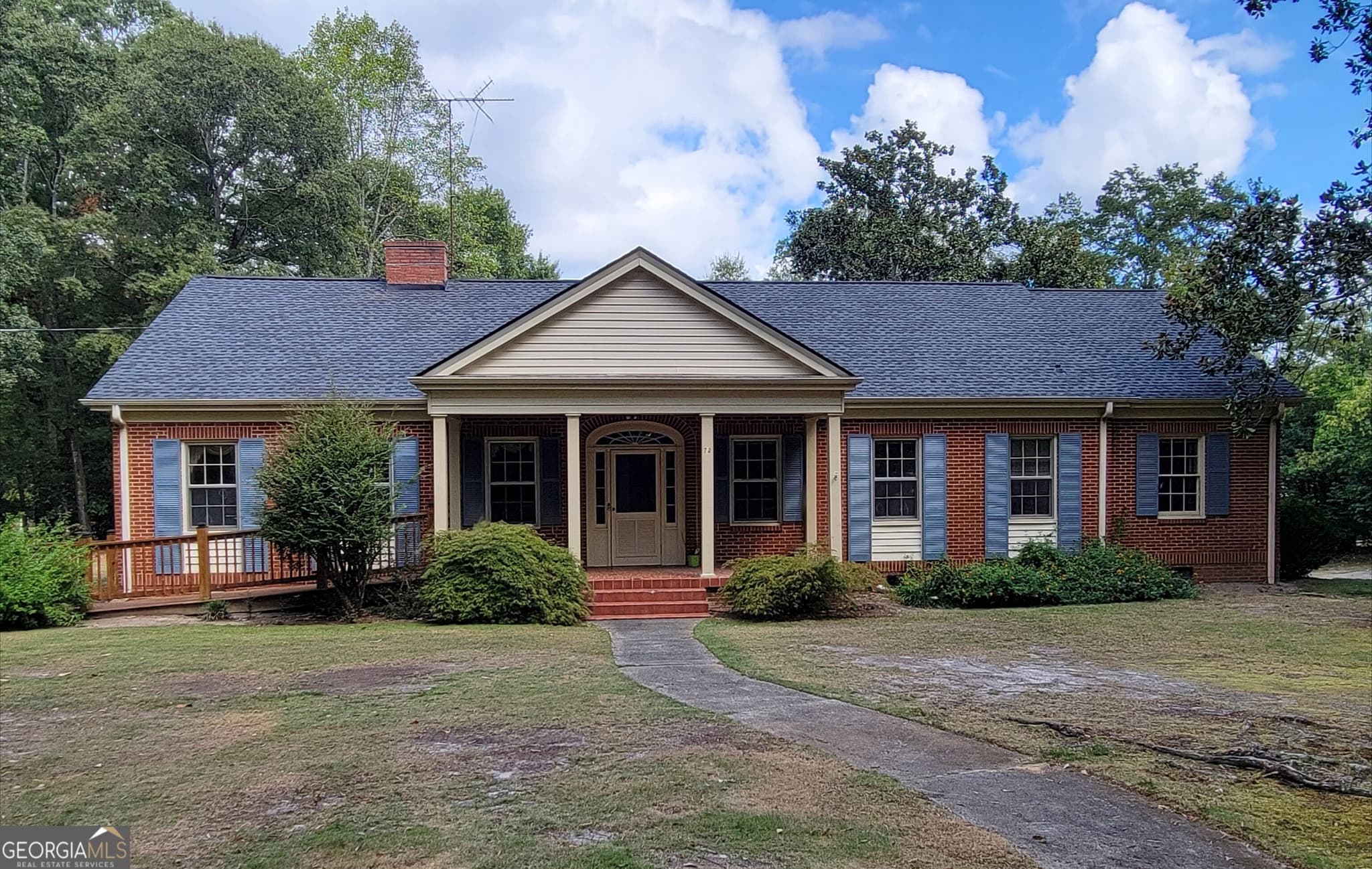 4 bedroom, 3 bathroom, 3,182 sq ft single family residence for sale at 73 W Wright Street, Winder, GA 30680 — photo 2