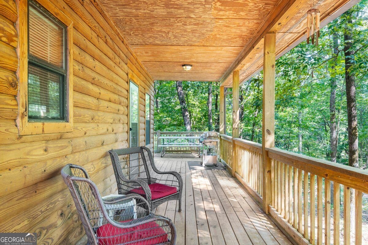 2 bedroom, 2 bathroom, 1,434 sq ft cabin,single family residence for sale at 63 Collinsbrook Trail, Cleveland, GA 30528 — photo 8