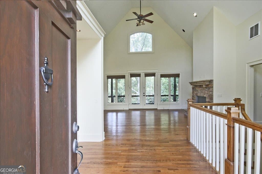 4 bedroom, 3.5 bathroom, 3,839 sq ft single family residence for sale at 194 Edgewater Trail, Toccoa, GA 30577 — photo 6