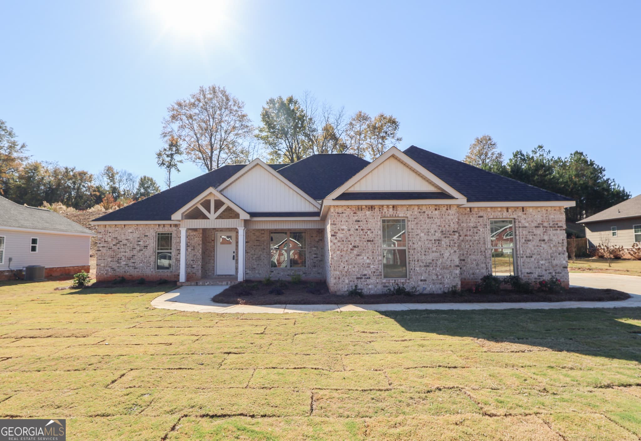 4 bedroom, 2 bathroom, 1,850 sq ft single family residence sold at 402 Collins Estate Avenue, Centerville, GA 31028