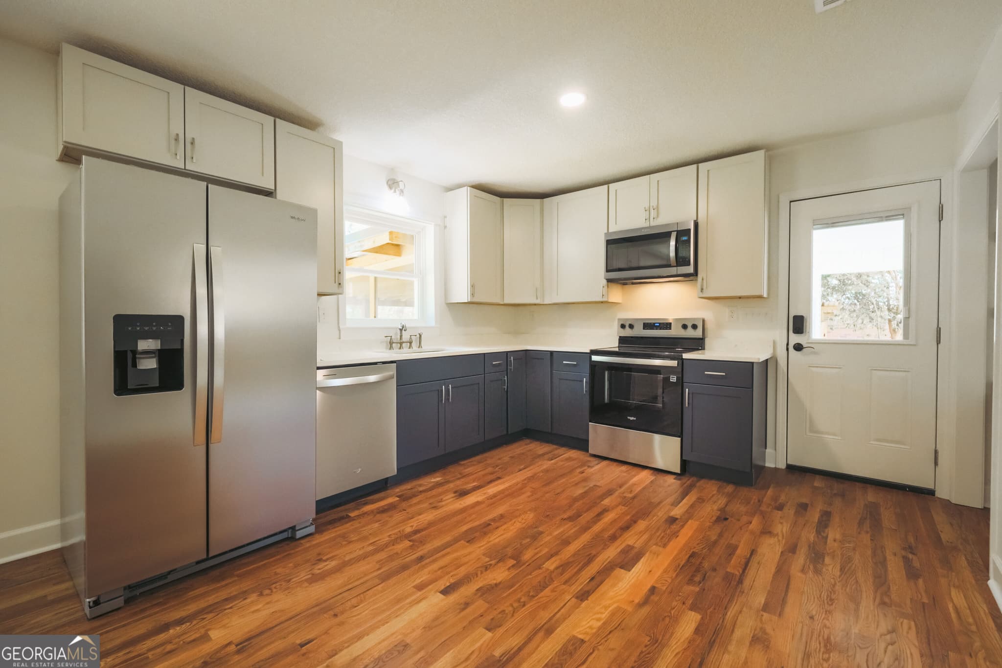 3 bedroom, 2 bathroom, 1,500 sq ft single family residence for sale at 106 Pinehurst Drive, Blackshear, GA 31516 — photo 5
