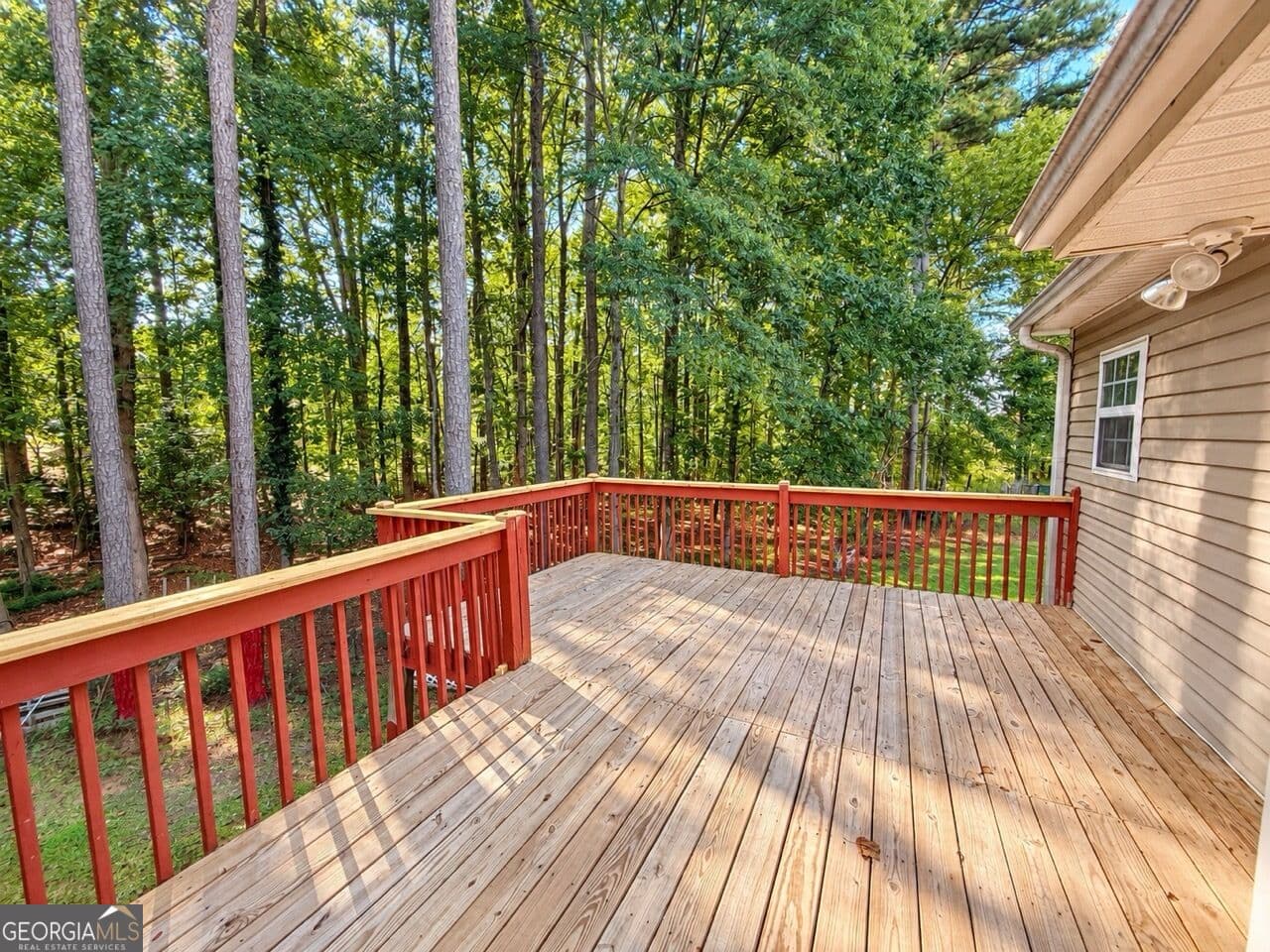 4 bedroom, 3 bathroom, 2,189 sq ft single family residence for sale at 2275 Fortune Drive, Dacula, GA 30019 — photo 4